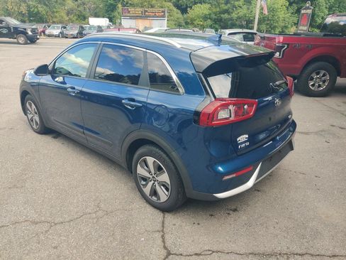 Used 2019 Kia Niro LX FWD image 4