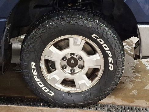 Used 2013 Ford F150 XLT w/ Mid Equipment Group image 8