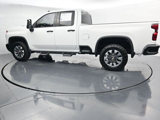 Used 2024 Chevrolet Silverado 2500 Custom w/ Custom Value Package AWD/4WD image 6