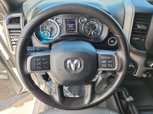 Used 2022 RAM 2500 Tradesman w/ Chrome Appearance Group AWD/4WD image 17