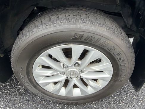 Used 2023 Lexus GX 460 Premium image 20