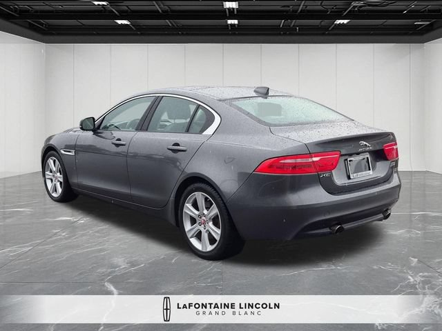 Used 2018 Jaguar XE Premium AWD/4WD image 3