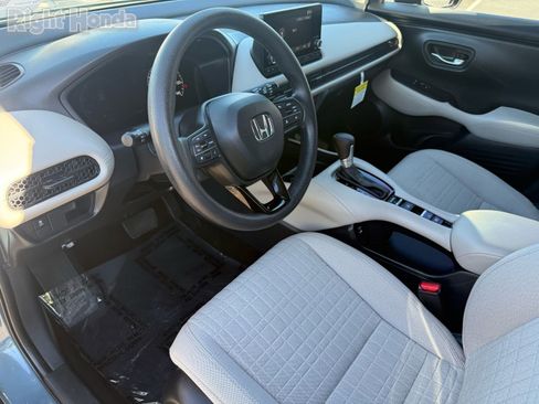 Used 2025 Honda HR-V LX image 12