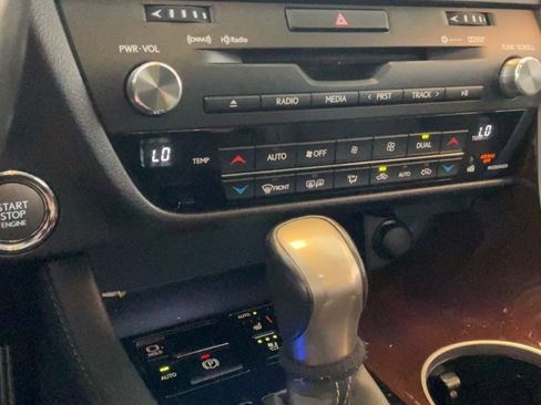 Used 2019 Lexus RX 350 FWD w/ Navigation Package image 16