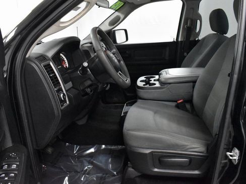 Used 2018 RAM 1500 Express w/ Express Value Package image 11