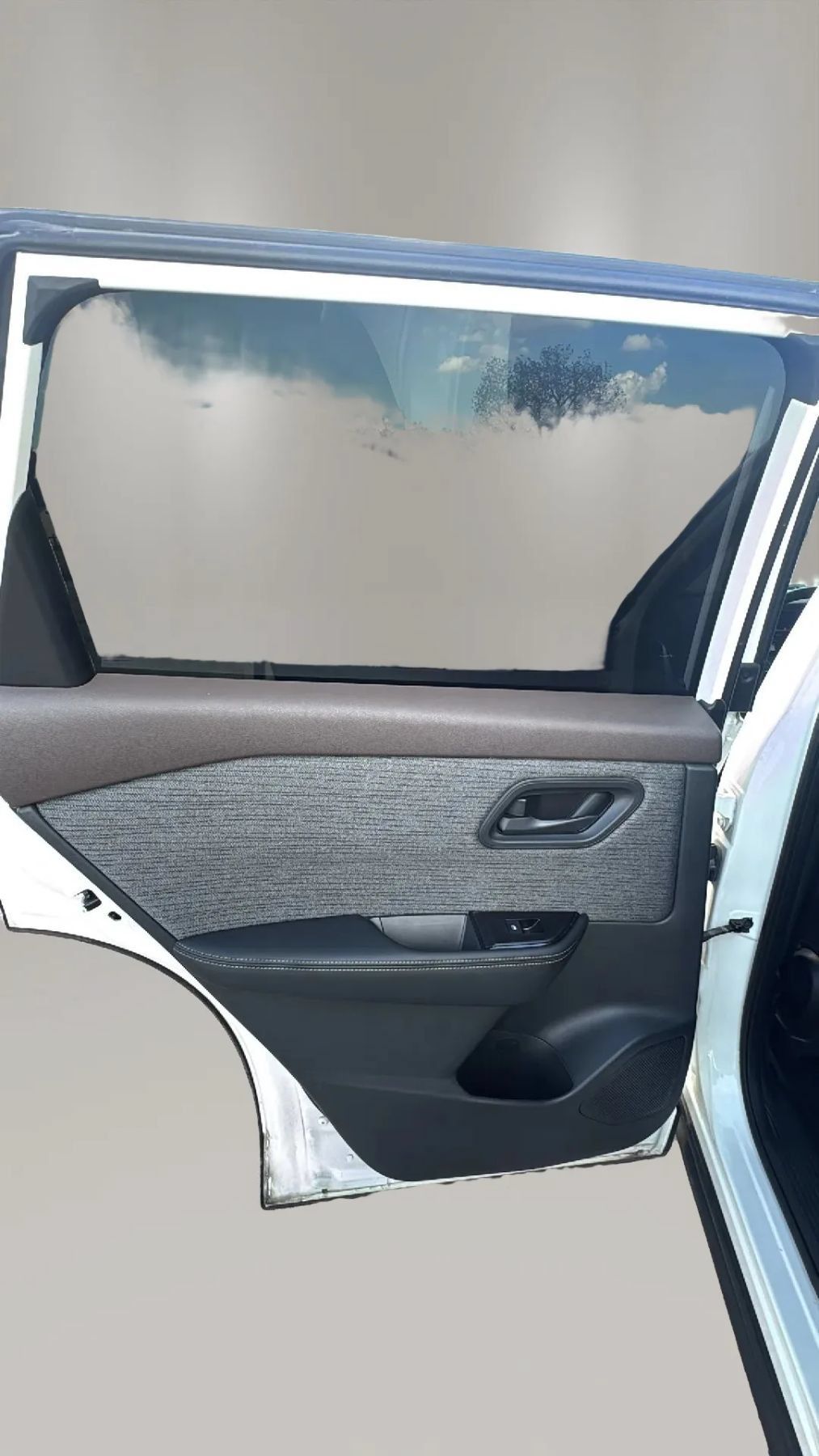 Used 2021 Nissan Rogue S FWD image 16