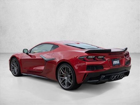 Used 2024 Chevrolet Corvette Z06 RWD image 9
