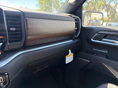 New 2026 Chevrolet Silverado 1500 High Country AWD/4WD image 31