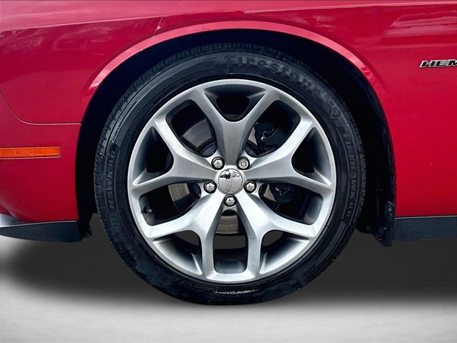 Used 2015 Dodge Challenger R/T Plus RWD image 10