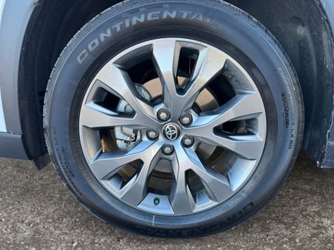 Used 2024 Toyota Grand Highlander Limited image 15