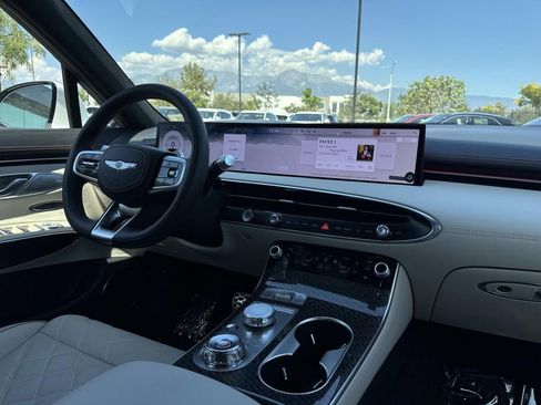 New 2026 Genesis GV70 3.5T Sport Prestige image 9