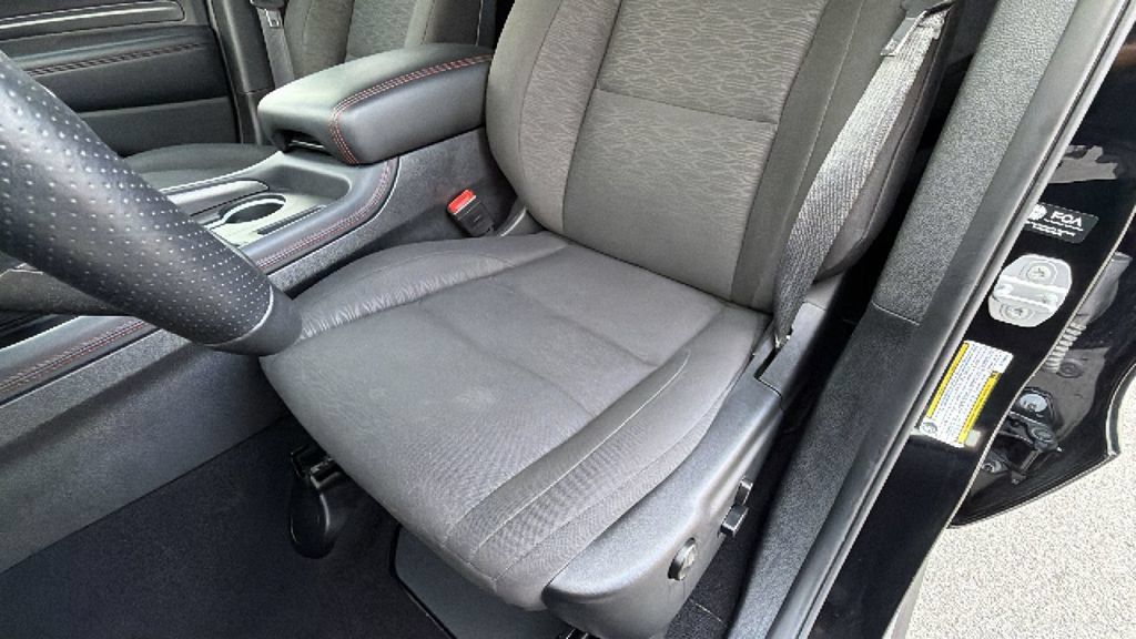 Used 2026 Dodge Durango GT RWD image 14
