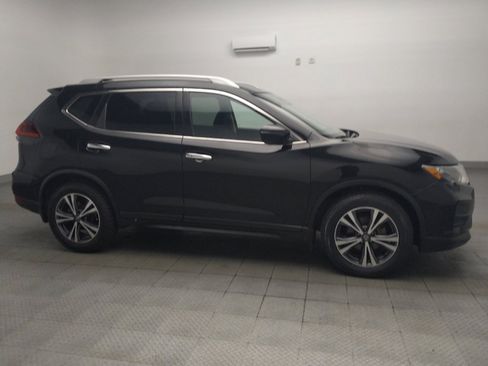 Used 2019 Nissan Rogue SV w/ Premium Package FWD image 11