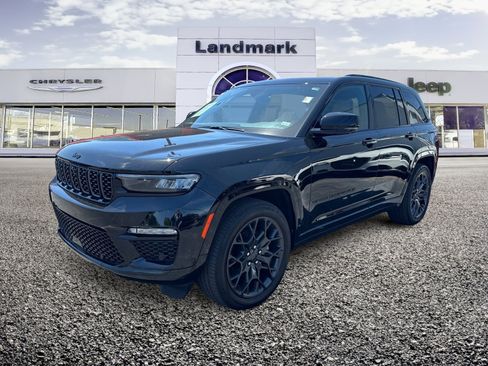 Used 2024 Jeep Grand Cherokee Summit AWD/4WD image 1
