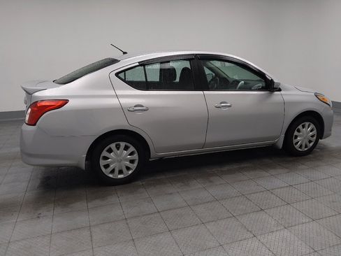 Used 2019 Nissan Versa SV FWD image 10