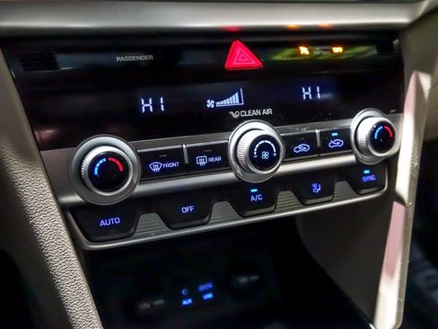 Used 2020 Hyundai Elantra Value Edition w/ Cargo Package (C1) image 25