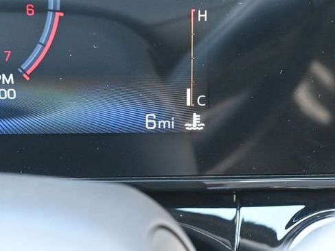 New 2026 Chevrolet Trax RS w/ Sunroof Package image 16