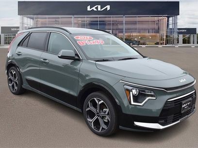 New 2025 Kia Niro EX Touring