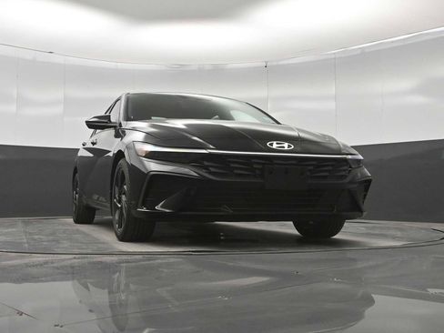 New 2026 Hyundai Elantra Sport FWD image 31