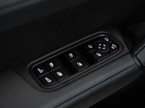 New 2026 Porsche Cayenne GTS AWD/4WD image 24