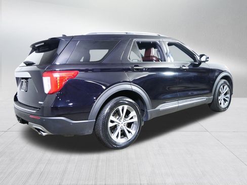 Used 2020 Ford Explorer Platinum w/ Premium Technology Package image 7