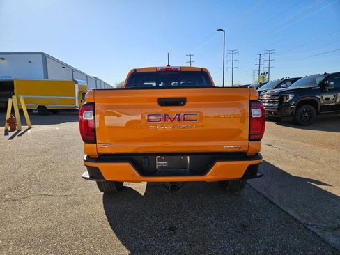 New 2026 GMC Canyon AT4 w/ AT4 Premium Package image 5