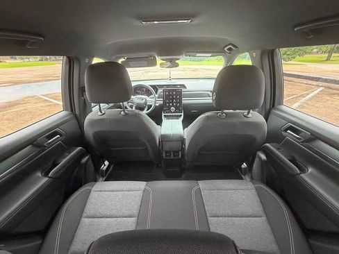 Used 2025 GMC Terrain Elevation AWD/4WD image 8