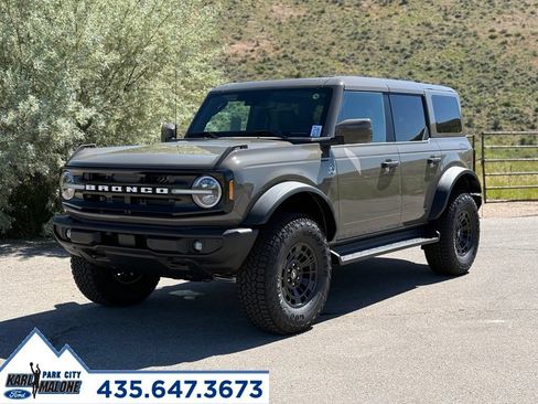 New 2026 Ford Bronco Outer Banks w/ Sasquatch Package AWD/4WD image 1