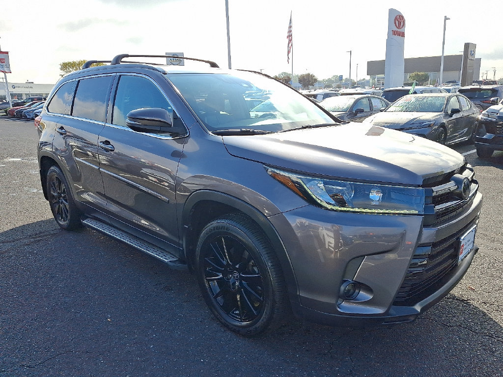 Certified 2019 Toyota Highlander SE AWD/4WD image 3