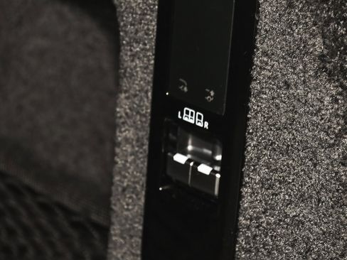 Used 2023 Land Rover Range Rover SE image 70