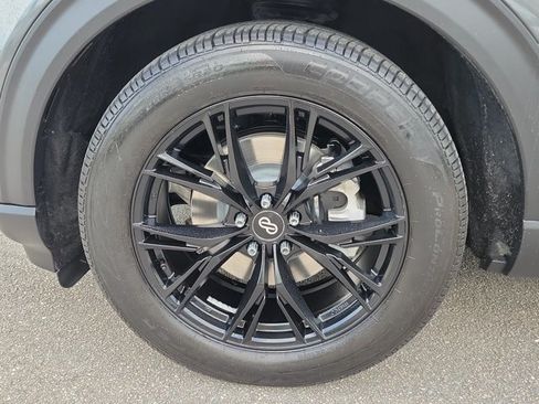 Certified 2020 Ford Explorer XLT RWD image 4