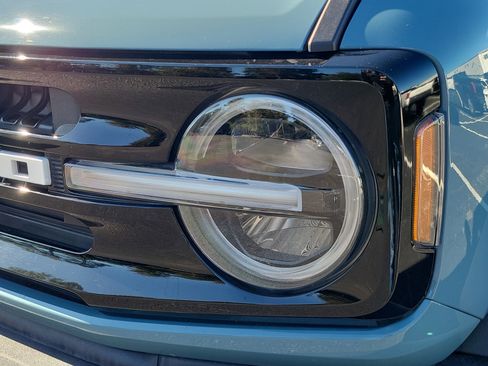 Used 2021 Ford Bronco Outer Banks w/ Sasquatch Package image 9