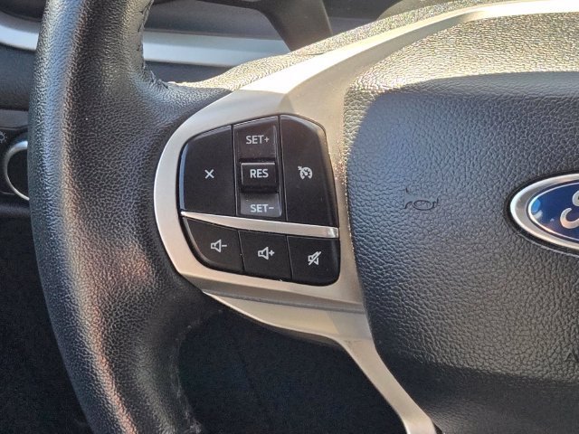 Certified 2023 Ford Explorer XLT w/ Equipment Group 202A AWD/4WD image 18