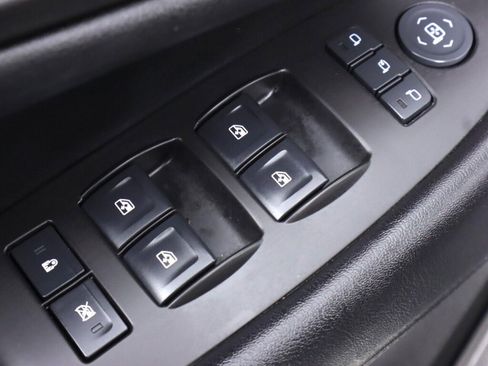 Used 2016 Cadillac Escalade Premium image 28