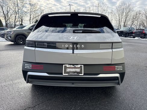 Certified 2025 Hyundai Ioniq 5 SEL image 6