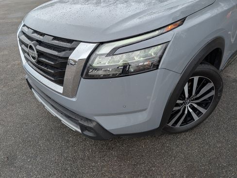 Used 2025 Nissan Pathfinder Platinum w/ Cargo Package image 13