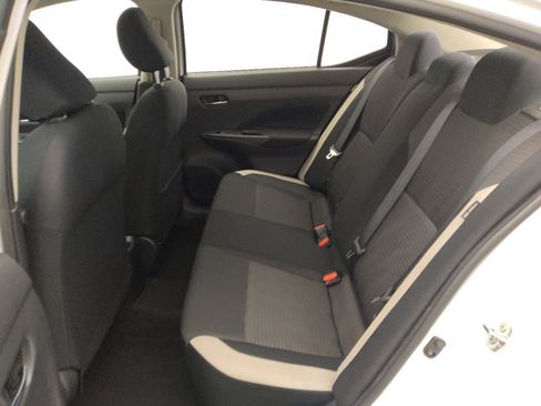 Used 2022 Nissan Versa SV FWD image 18