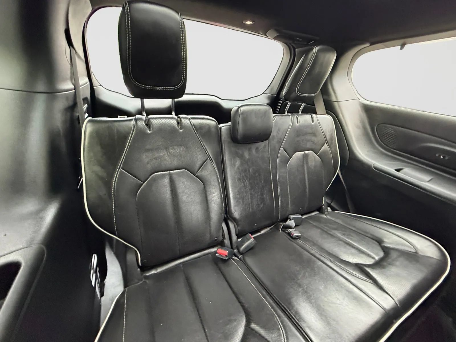 Used 2019 Chrysler Pacifica Limited w/ Advanced Safetytec Group FWD image 20