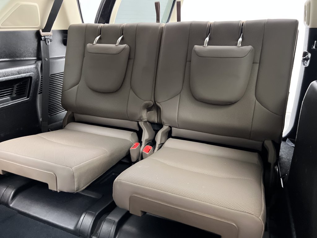 Used 2022 Lexus GX 460 Premium w/ Accessory Package AWD/4WD image 39
