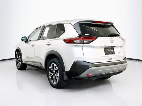 Used 2023 Nissan Rogue SV image 5