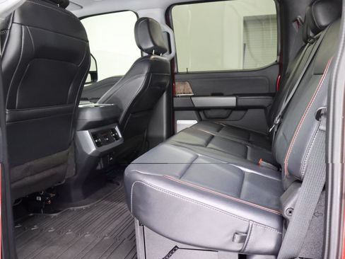 Used 2024 Ford F350 Lariat w/ Lariat Ultimate Package AWD/4WD image 9