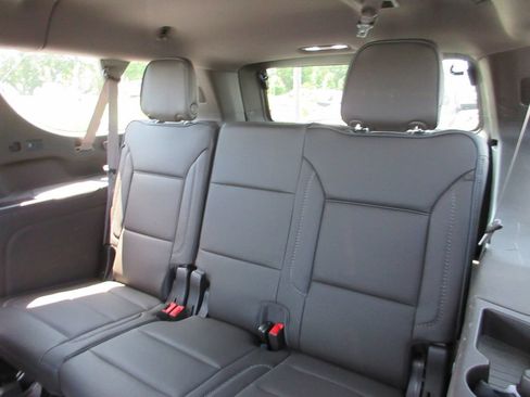 Certified 2024 GMC Yukon XL Denali w/ Max Trailering Package AWD/4WD image 27