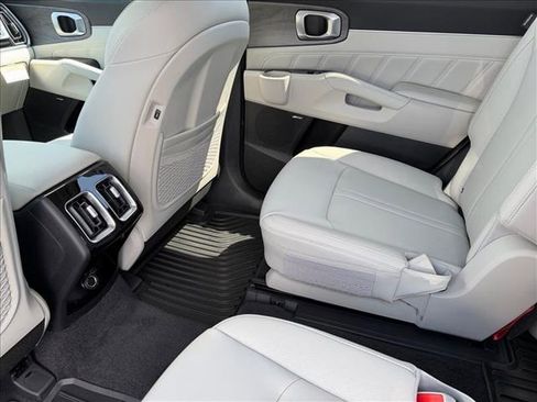 New 2026 Kia Sorento SX AWD/4WD image 13
