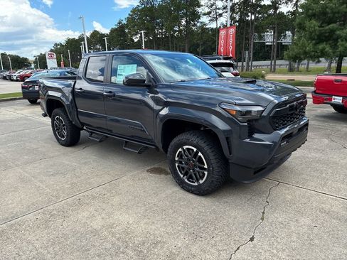 New 2026 Toyota Tacoma TRD Sport AWD/4WD image 9