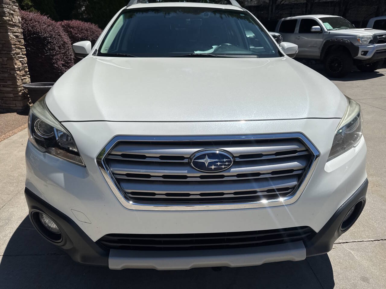 Used 2017 Subaru Outback 3.6R Limited AWD/4WD image 9