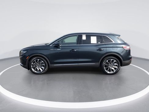 Used 2022 Lincoln Nautilus Reserve AWD/4WD image 5