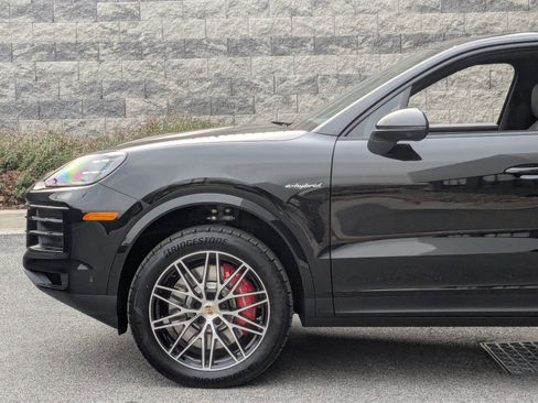 New 2026 Porsche Cayenne S AWD/4WD image 11