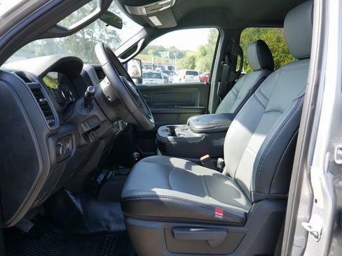 New 2023 RAM 3500 Tradesman image 14