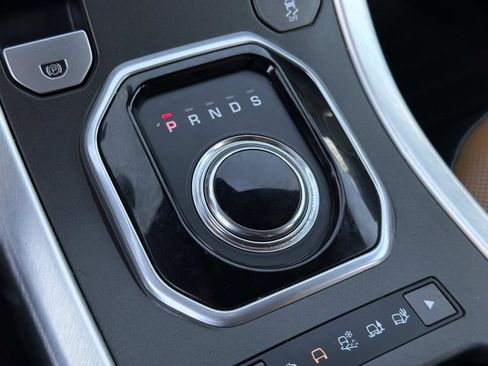 Used 2017 Land Rover Range Rover Evoque HSE Dynamic image 14