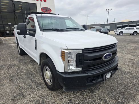 Used 2019 Ford F250 XL w/ Power Equipment Group image 1